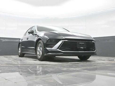 Used 2025 Hyundai Sonata SE FWD image 31