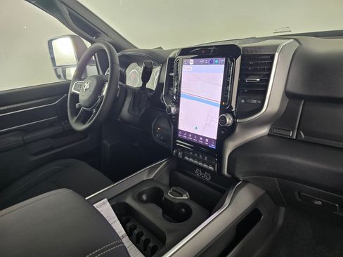 New 2026 RAM 3500 Big Horn AWD/4WD image 43