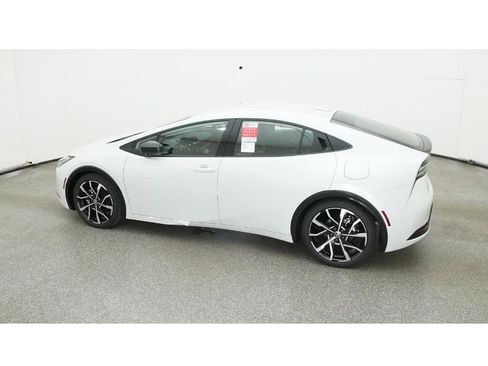 New 2025 Toyota Prius XSE image 4