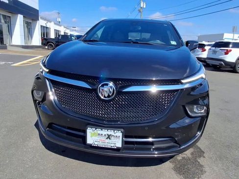 Certified 2024 Buick Enclave Essence w/ Sport Touring Edition image 7