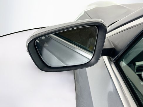 Used 2025 BMW 330i Sedan image 16