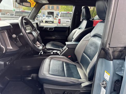 Used 2022 Ford Bronco Outer Banks AWD/4WD image 10