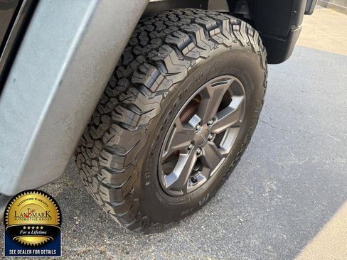 Used 2018 Jeep Wrangler Unlimited Rubicon image 19