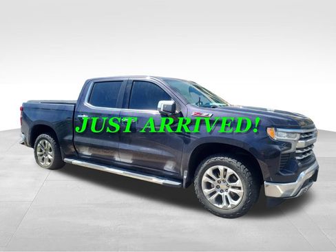 Used 2023 Chevrolet Silverado 1500 LTZ w/ LTZ Premium Package AWD/4WD image 4
