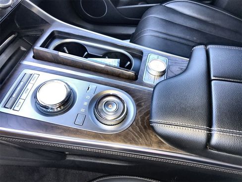 Used 2024 Genesis GV80 2.5T image 21