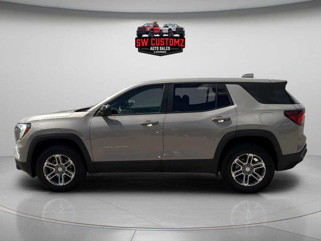 Used 2026 GMC Terrain Elevation FWD image 4