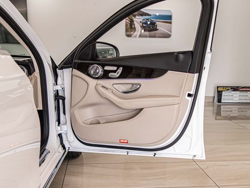 Used 2021 Mercedes-Benz C 300 Sedan image 41