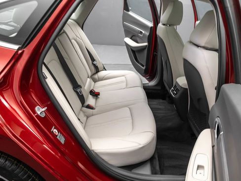 Certified 2023 Hyundai Sonata Limited w/ Cargo Package image 29