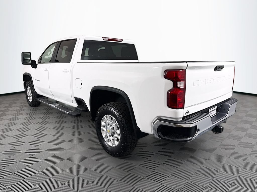 Used 2025 Chevrolet Silverado 2500 LT AWD/4WD image 5