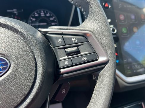 Certified 2025 Subaru Ascent Limited image 18