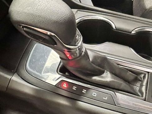 Used 2023 Chevrolet Equinox LT FWD image 17