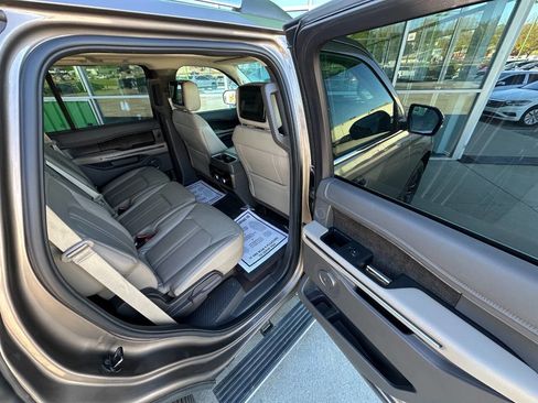 Used 2019 Ford Expedition Limited w/ Equipment Group 301A image 20