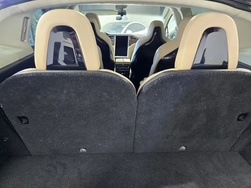 Used 2016 Tesla Model X 90D image 10