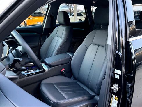 Certified 2025 Audi Q5 Premium Plus w/ Premium Plus image 8