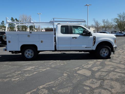 New 2025 Ford F350 XL w/ XL Chrome Package image 18