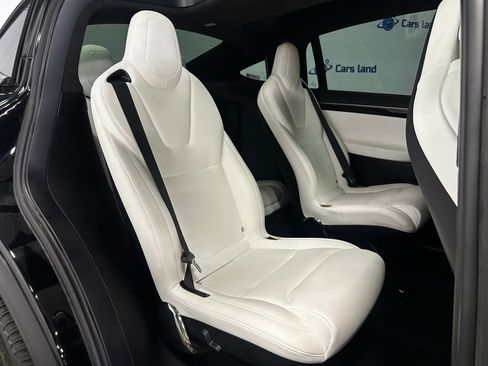 Used 2017 Tesla Model X 75D image 18