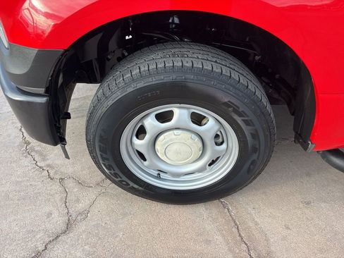 Used 2017 Ford F150 XL w/ Equipment Group 101A Mid image 9