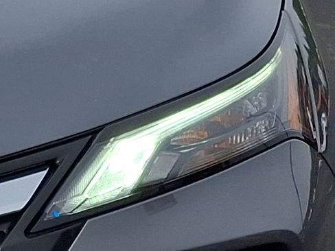 Used 2024 Nissan Rogue SV AWD/4WD image 27