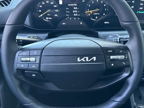Used 2025 Kia K4 EX FWD image 21