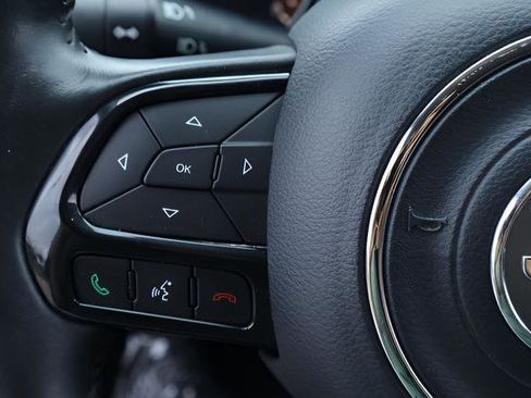 Used 2018 Jeep Compass Latitude w/ Popular Equipment Group FWD image 22