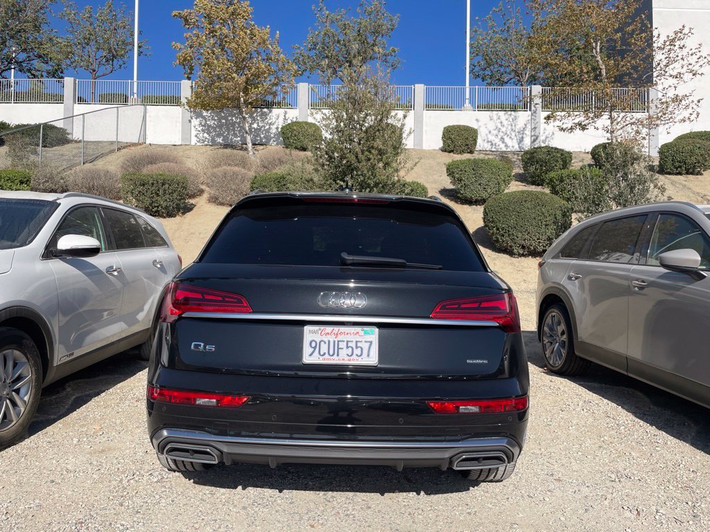 Used 2021 Audi Q5 e Premium Plus w/ Premium Plus Package AWD/4WD image 7