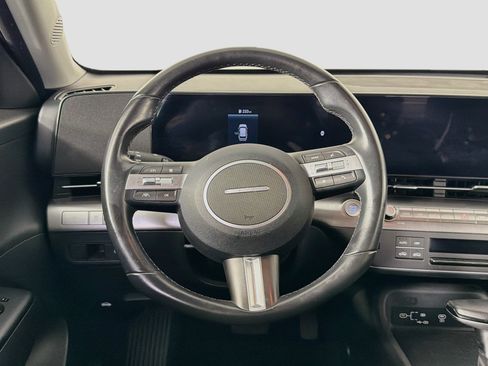 Used 2025 Hyundai Kona SEL FWD image 18