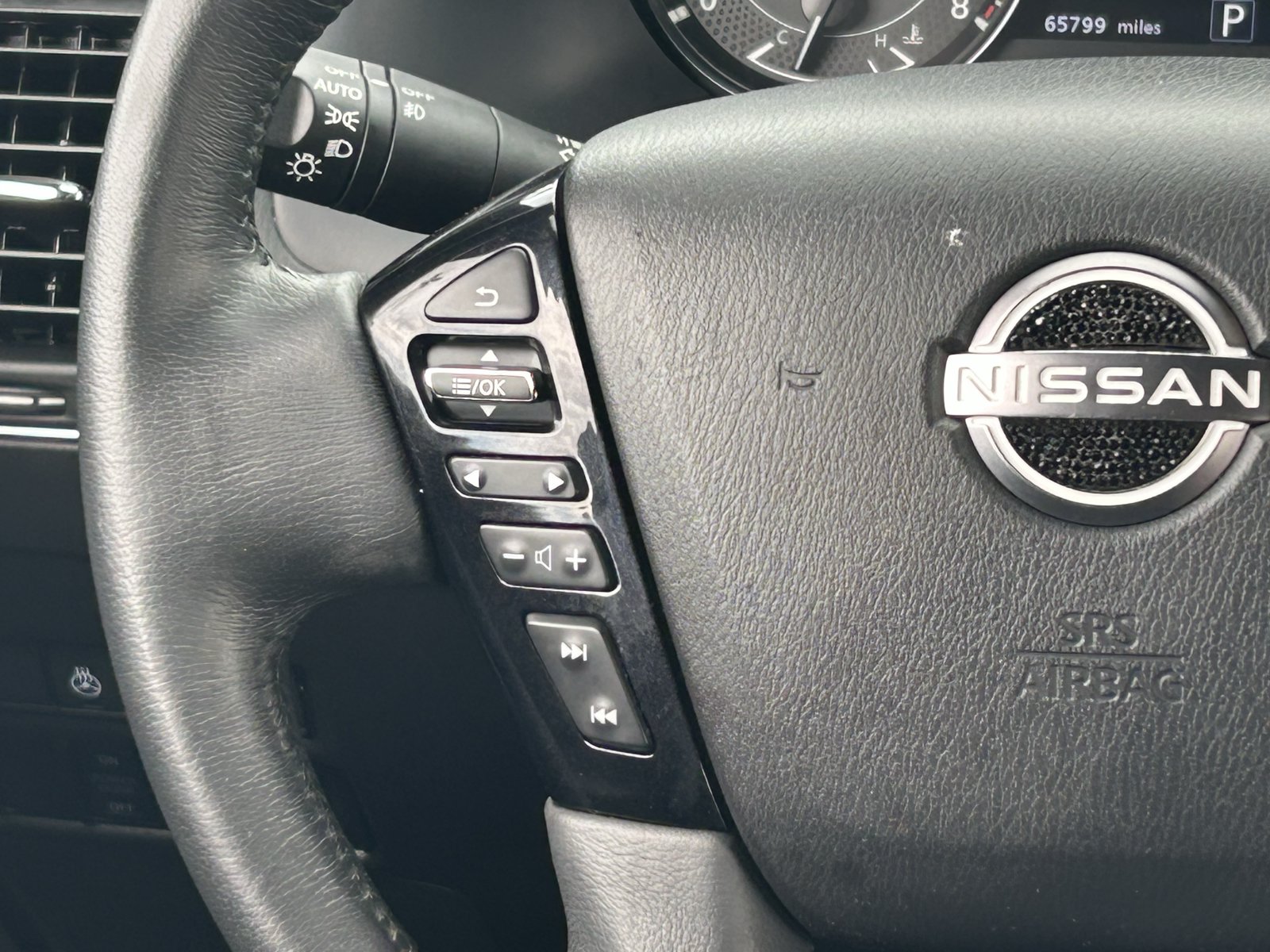 Used 2023 Nissan Armada SL w/ Midnight Edition Package RWD image 24