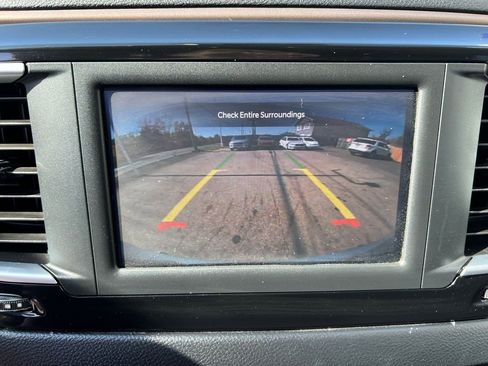 Used 2023 Chrysler Voyager LX image 26