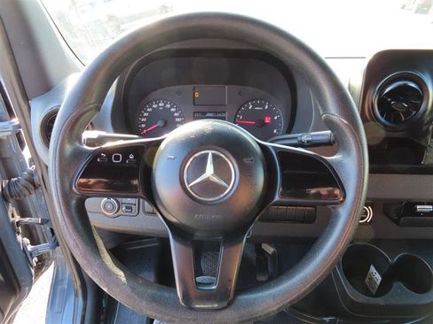 Used 2019 Mercedes-Benz Sprinter 144 image 12