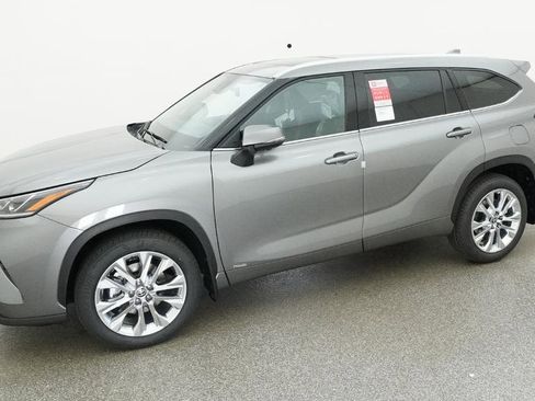 New 2026 Toyota Highlander Limited AWD/4WD image 5