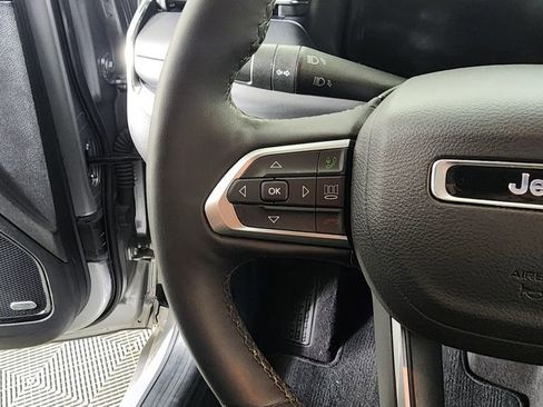 Used 2023 Jeep Compass High Altitude image 16