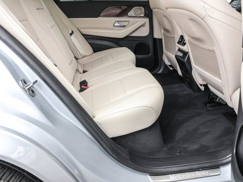 Used 2022 Mercedes-Benz GLE 350 4MATIC w/ AMG Line Exterior image 34