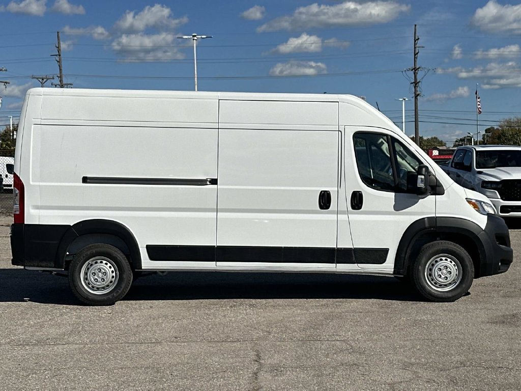 New 2026 RAM ProMaster 2500 w/ Convenience Group FWD image 2