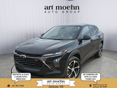 Used 2024 Chevrolet Trax RS w/ Driver Confidence Package image 1