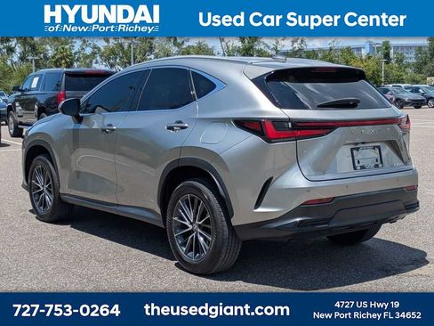 Used 2024 Lexus NX 250 FWD w/ Towing Package (2000 Lbs) image 3