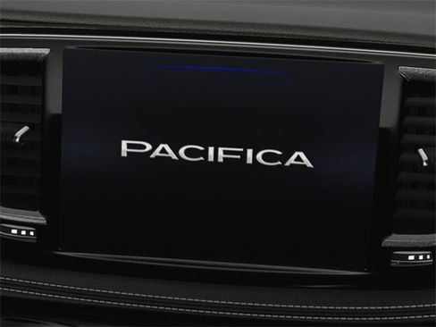 New 2024 Chrysler Pacifica Touring-L image 23