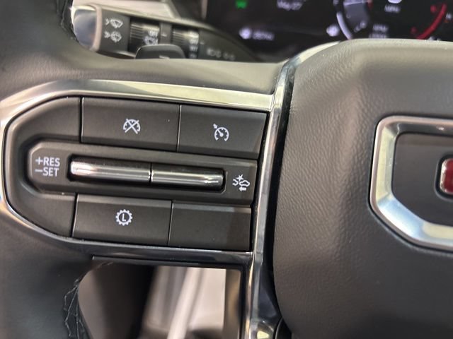 Used 2026 GMC Acadia Elevation w/ Elevation Premium Package FWD image 40