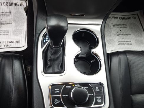 Used 2018 Jeep Grand Cherokee High Altitude AWD/4WD image 19
