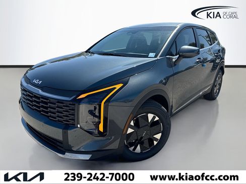 New 2026 Kia Sportage LX image 1
