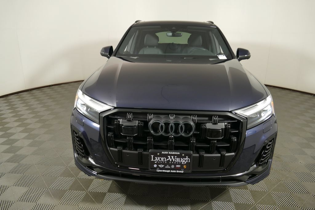 Used 2025 Audi Q7 2.0T Premium w/ Convenience Plus Package AWD/4WD image 8