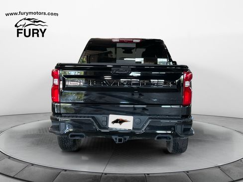 Used 2025 Chevrolet Silverado 1500 High Country w/ Midnight Edition AWD/4WD image 4