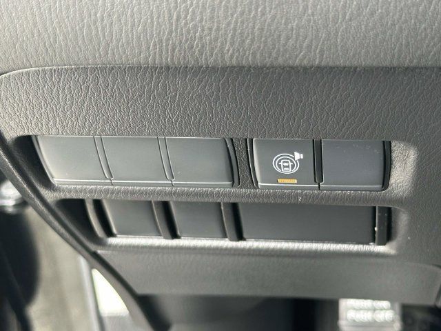 Used 2023 Nissan Armada SV w/ Cargo Package AWD/4WD image 14