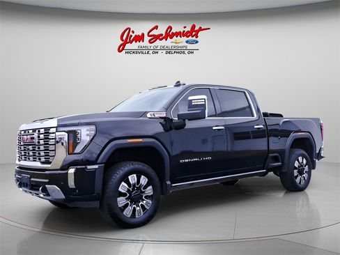 Used 2025 GMC Sierra 2500 Denali w/ Denali Reserve Package image 3
