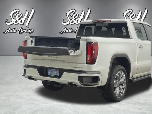 Used 2022 GMC Sierra 1500 Denali w/ Denali Reserve Package image 34