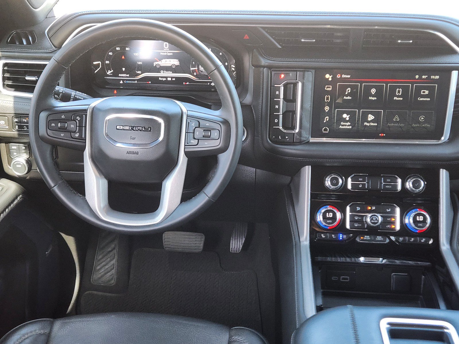 Used 2023 GMC Yukon XL Denali AWD/4WD image 10