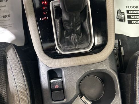 Used 2025 Subaru Forester Premium w/ Convenience Package #1 image 30