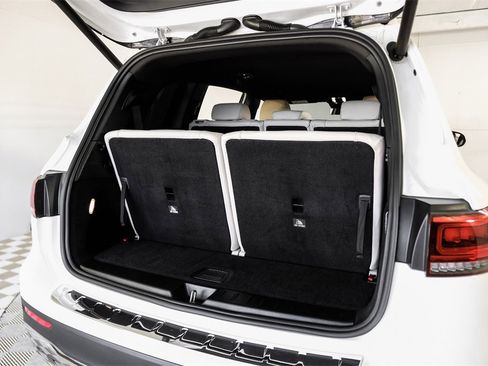 Used 2021 Mercedes-Benz GLB 250 w/ Premium Package image 56