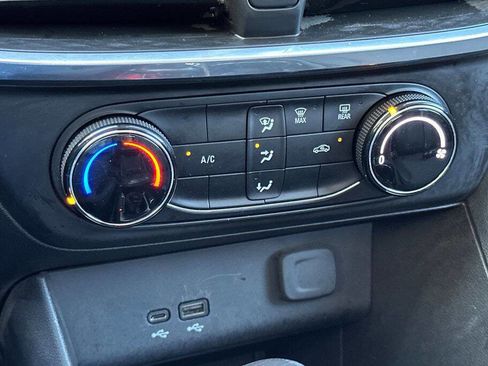 Used 2024 Buick Encore GX Preferred image 20