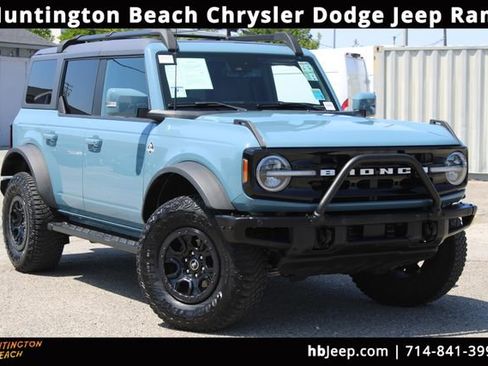 Used 2023 Ford Bronco Outer Banks w/ Sasquatch Package AWD/4WD image 1