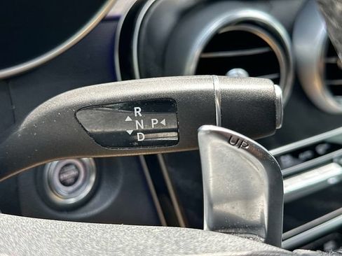Certified 2022 Mercedes-Benz GLC 43 AMG 4MATIC image 23